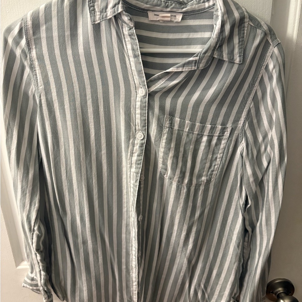 beachlunchlounge woman’s White and Green Striped Shirt